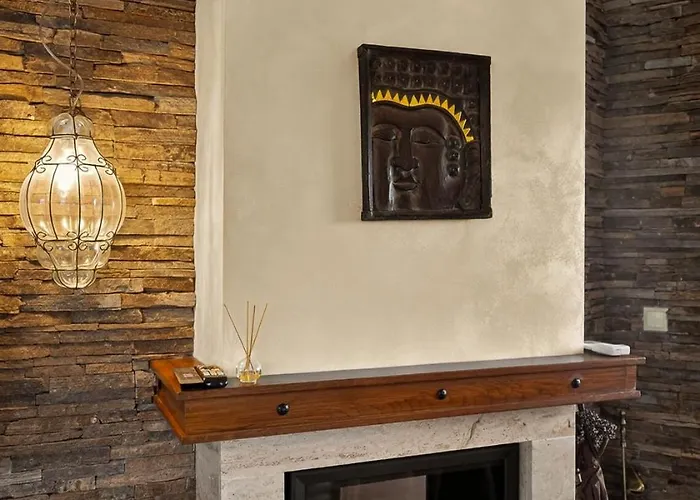 Panoramic Comfort & Vintage Designer Apartment