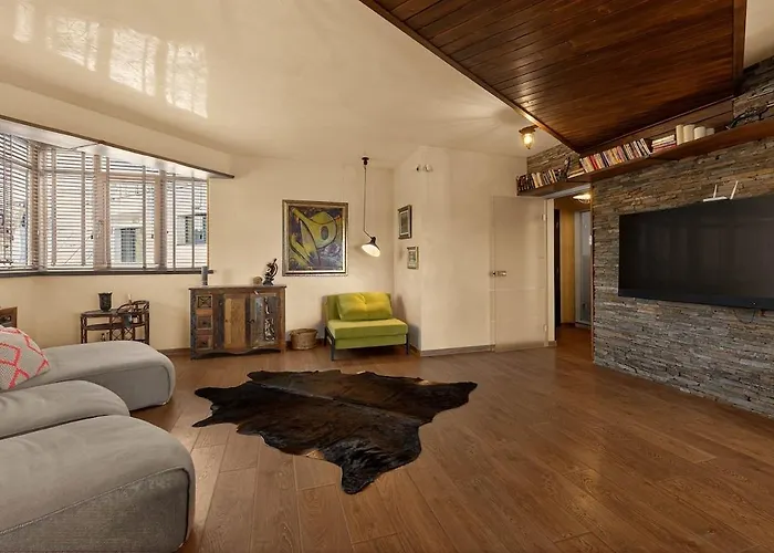 Panoramic Comfort & Vintage Designer Апартаменты