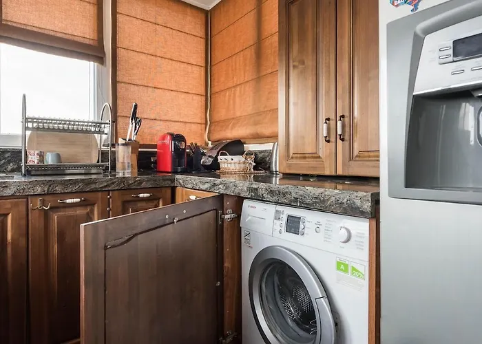 Panoramic Comfort & Vintage Designer Apartment Varna